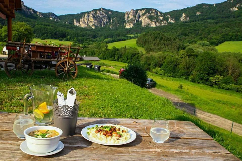 Koliba Pod Skalami Villa Sulov Bagian luar foto